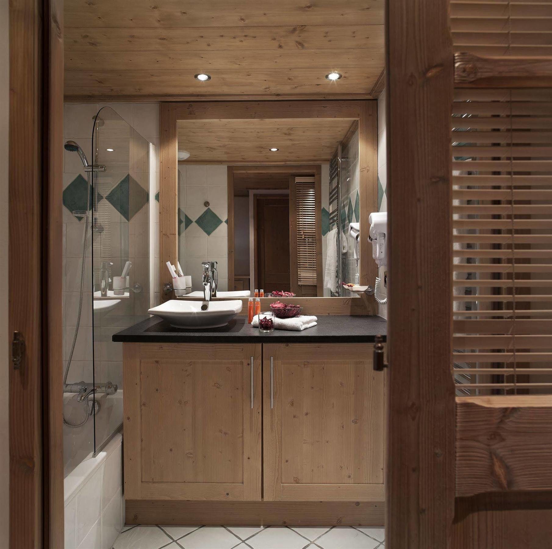 Cgh Residences & Spas Les Chalets De Jouvence 레 카로즈 다라세 외부 사진